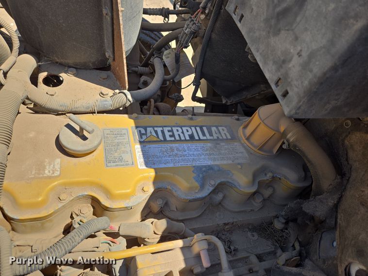 image for item DT4800 1999 GMC C6500 pressure digger truck