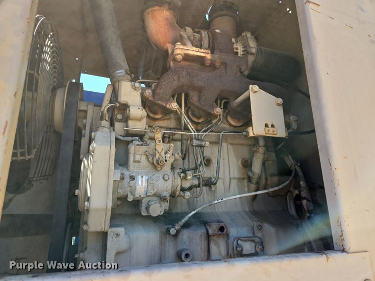 image for item DT4800 1999 GMC C6500 pressure digger truck