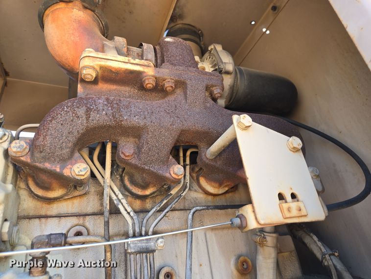 image for item DT4800 1999 GMC C6500 pressure digger truck