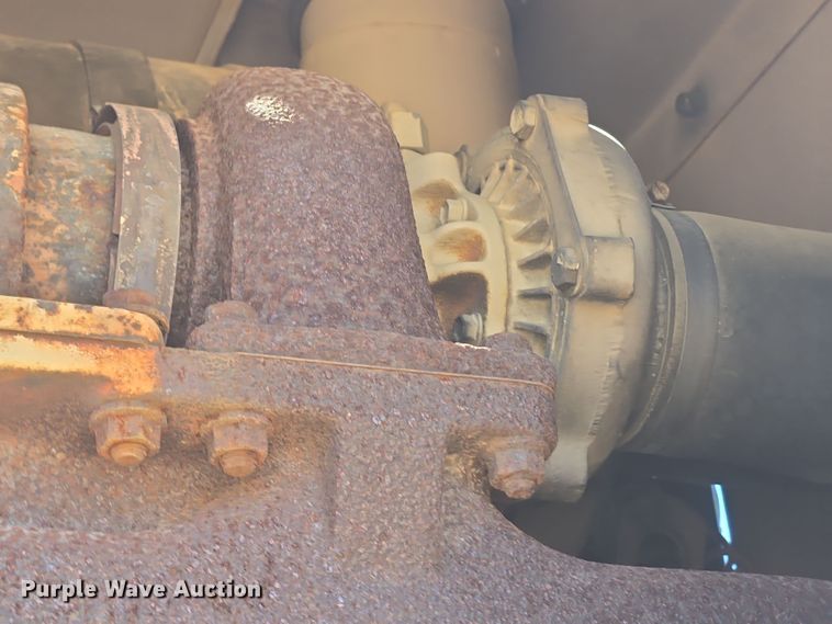 image for item DT4800 1999 GMC C6500 pressure digger truck