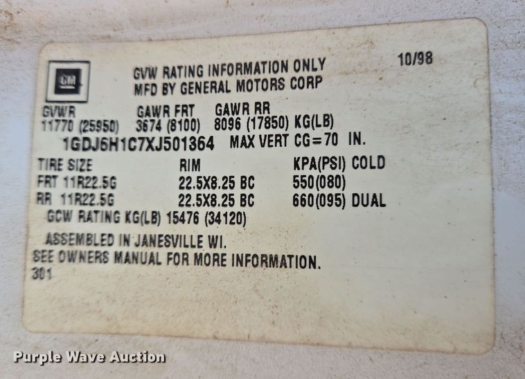 image for item DT4800 1999 GMC C6500 pressure digger truck