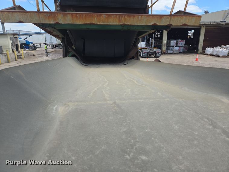 image for item DT4809 McCloskey S190 mobile screening plant