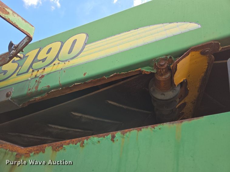 image for item DT4809 McCloskey S190 mobile screening plant