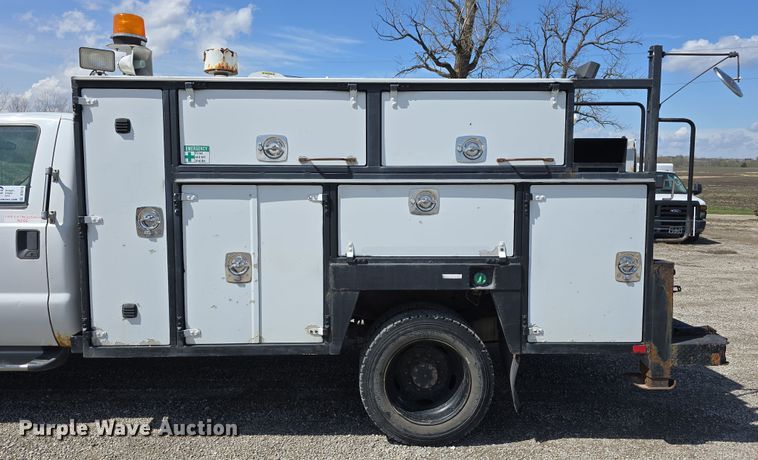 image for item DT6776 2009 Ford F550 Super Duty XL utility / service truck