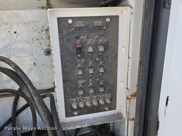 image for item DT6776 2009 Ford F550 Super Duty XL utility / service truck