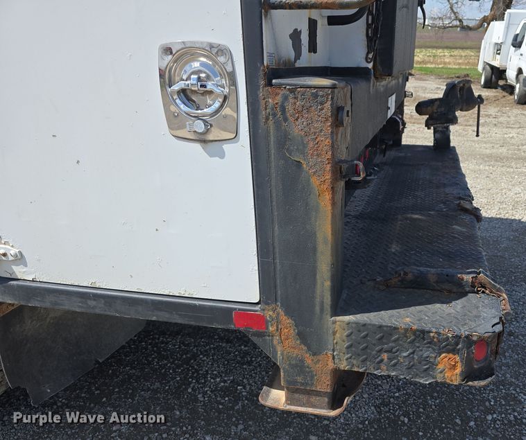 image for item DT6776 2009 Ford F550 Super Duty XL utility / service truck