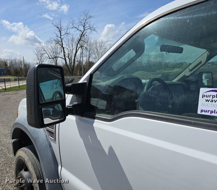 image for item DT6776 2009 Ford F550 Super Duty XL utility / service truck