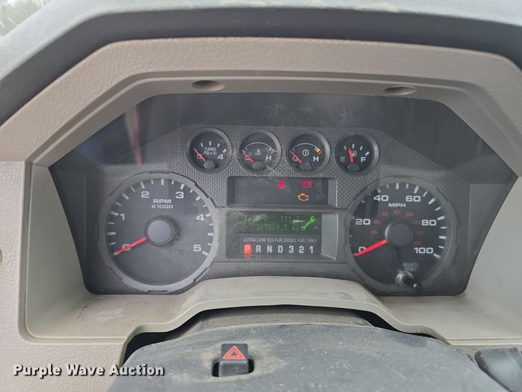 image for item DT6776 2009 Ford F550 Super Duty XL utility / service truck