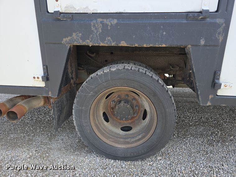 image for item DT6776 2009 Ford F550 Super Duty XL utility / service truck