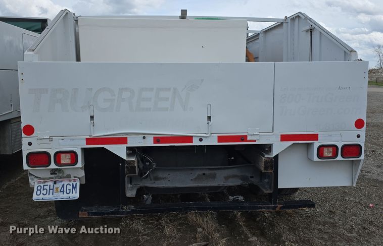 image for item DT6777 2010 Ford E450 Super Duty utility/ service van