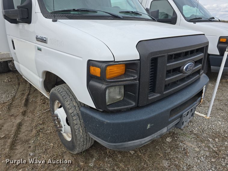 image for item DT6777 2010 Ford E450 Super Duty utility/ service van