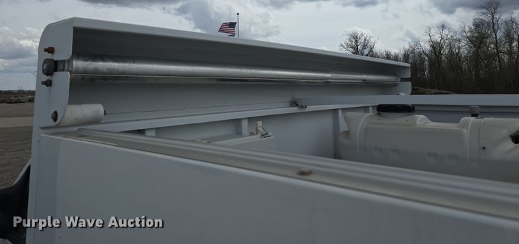 image for item DT6777 2010 Ford E450 Super Duty utility/ service van