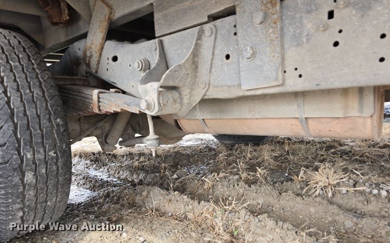 image for item DT6777 2010 Ford E450 Super Duty utility/ service van