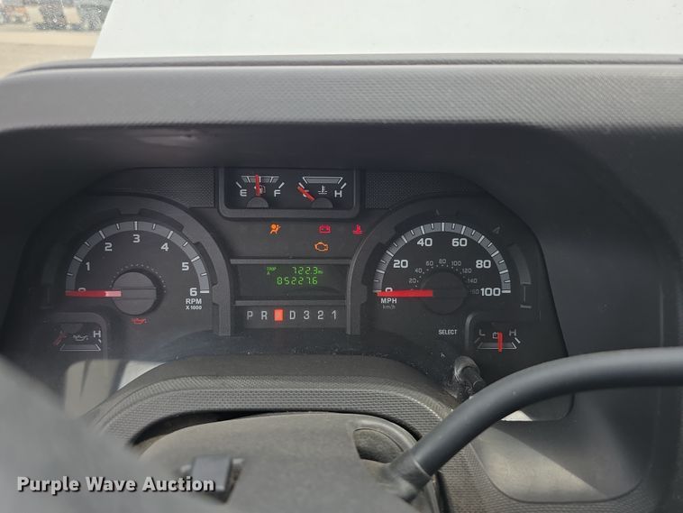 image for item DT6777 2010 Ford E450 Super Duty utility/ service van