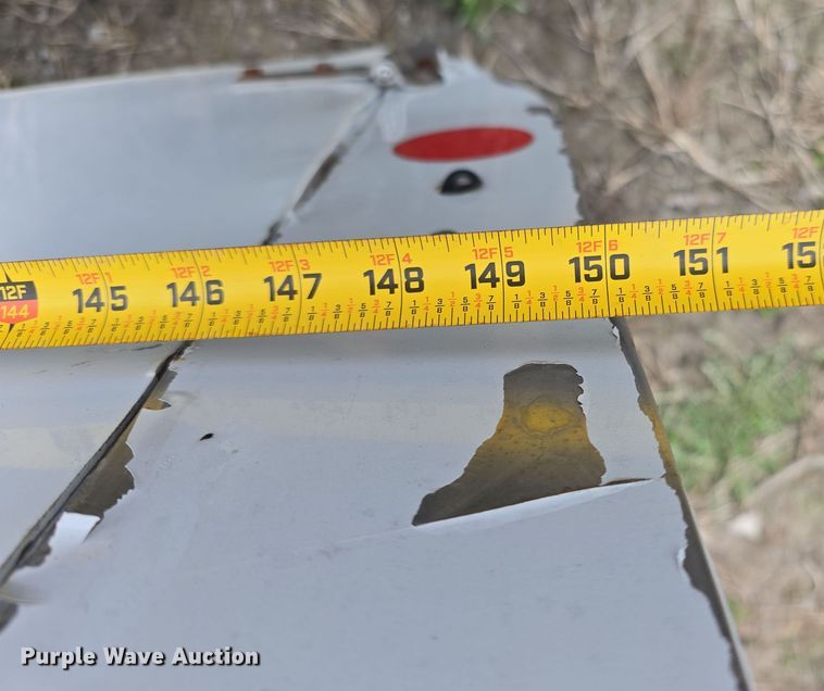 image for item DT6778 2010 Ford E450 Super Duty utility/ service van