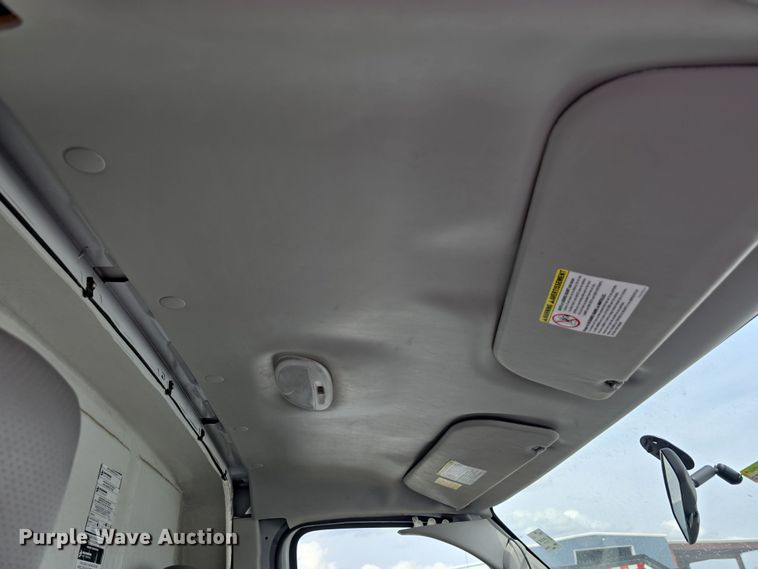 image for item DT6778 2010 Ford E450 Super Duty utility/ service van