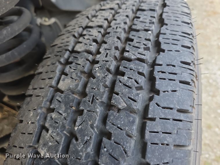 image for item DT6778 2010 Ford E450 Super Duty utility/ service van