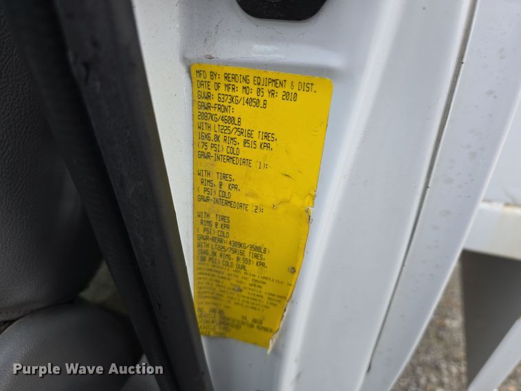 image for item DT6778 2010 Ford E450 Super Duty utility/ service van