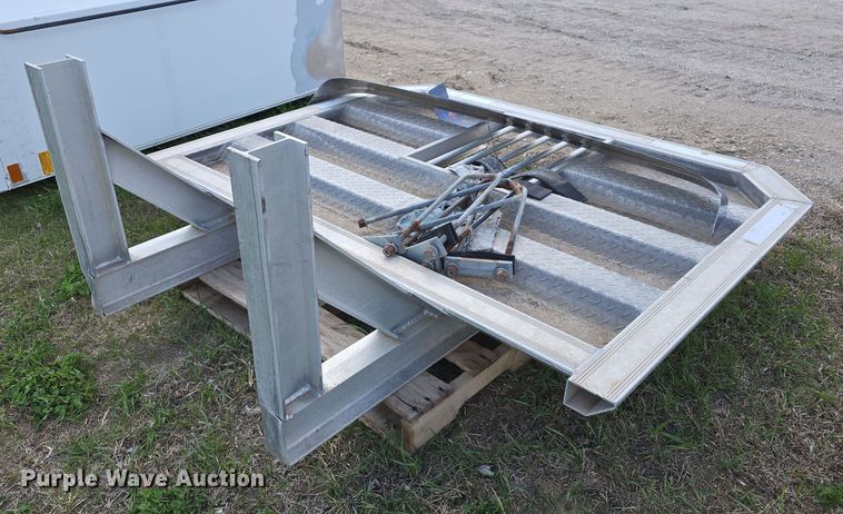 image for item DT6794 Truck accessories