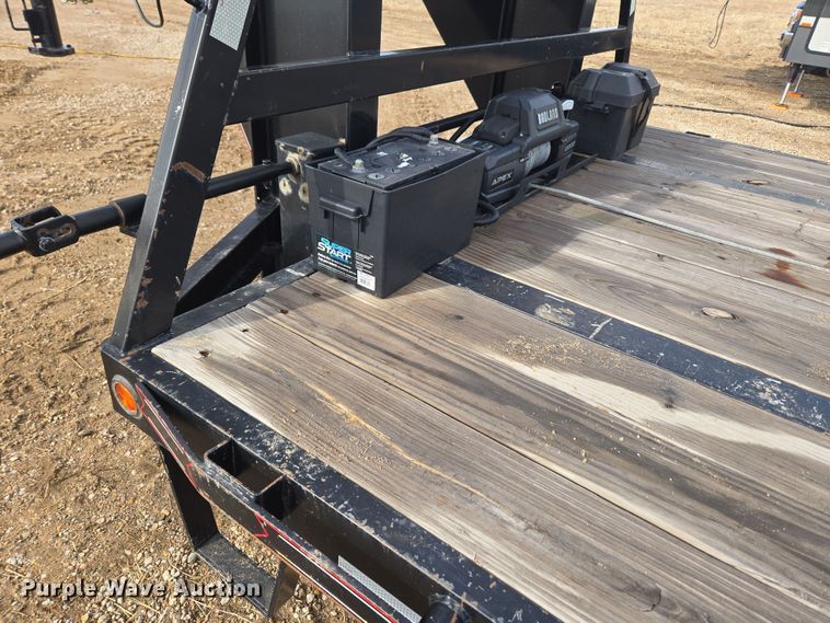 image for item DT7096 2018 Diamond T 10232DTF equipment trailer