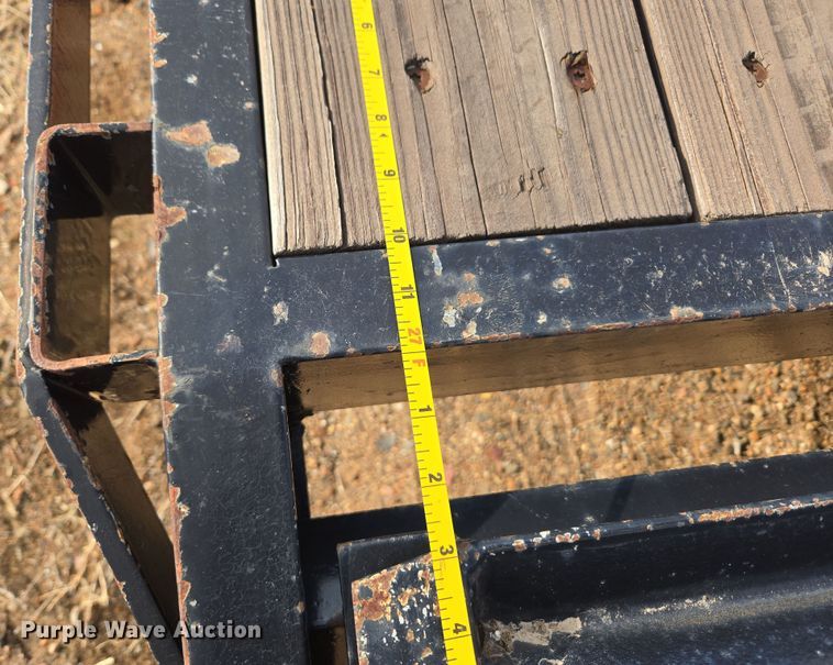 image for item DT7096 2018 Diamond T 10232DTF equipment trailer