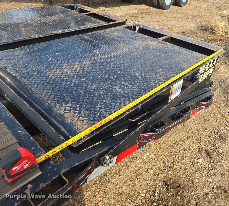 image for item DT7096 2018 Diamond T 10232DTF equipment trailer