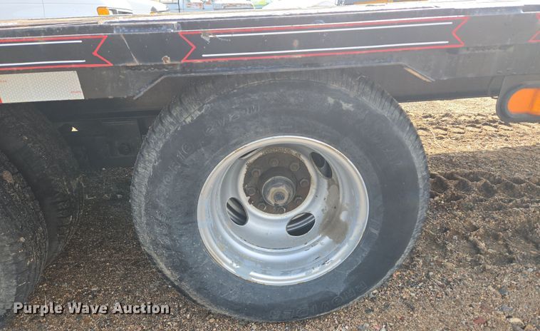 image for item DT7096 2018 Diamond T 10232DTF equipment trailer