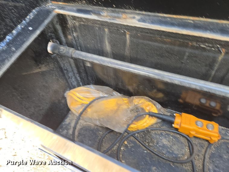 image for item DT7097 2022 Kaufman dump trailer