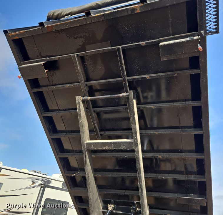 image for item DT7097 2022 Kaufman dump trailer