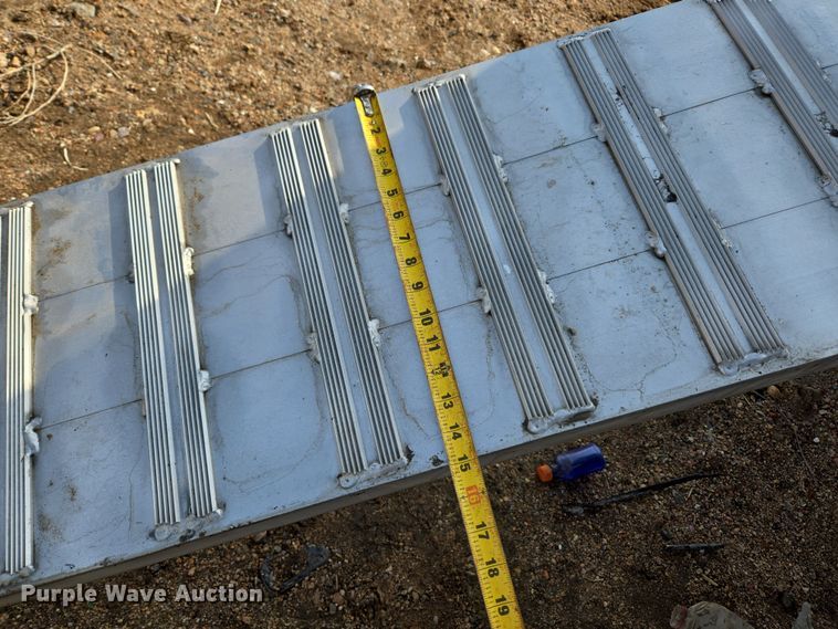 image for item DT7097 2022 Kaufman dump trailer