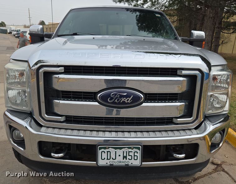 image for item DT7101 2012 Ford F350 Super Duty Crew Cab pickup truck