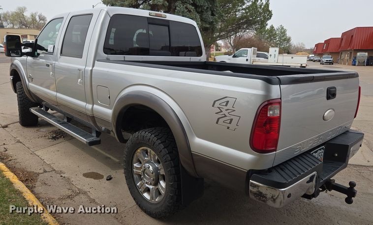 image for item DT7101 2012 Ford F350 Super Duty Crew Cab pickup truck