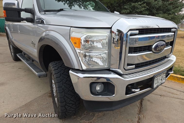 image for item DT7101 2012 Ford F350 Super Duty Crew Cab pickup truck
