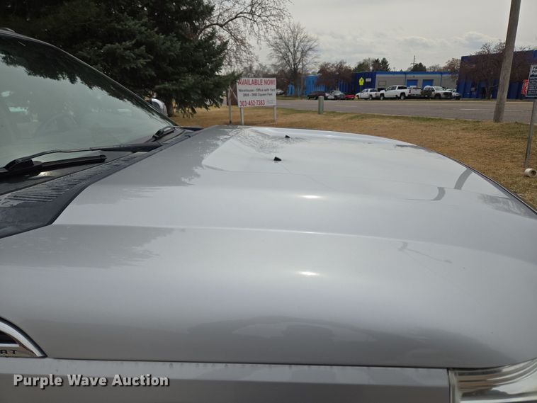 image for item DT7101 2012 Ford F350 Super Duty Crew Cab pickup truck