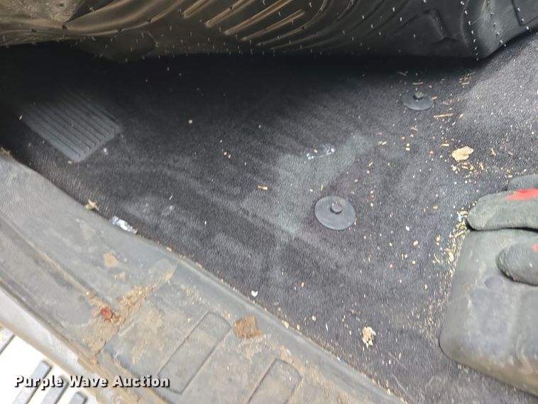 image for item DT7101 2012 Ford F350 Super Duty Crew Cab pickup truck