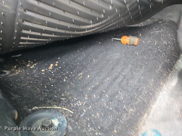 image for item DT7101 2012 Ford F350 Super Duty Crew Cab pickup truck