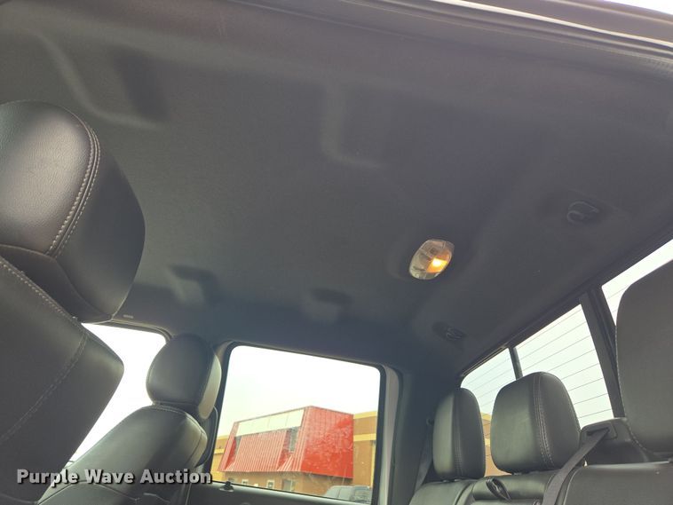 image for item DT7101 2012 Ford F350 Super Duty Crew Cab pickup truck