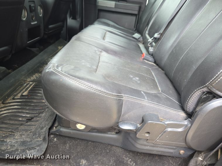 image for item DT7101 2012 Ford F350 Super Duty Crew Cab pickup truck