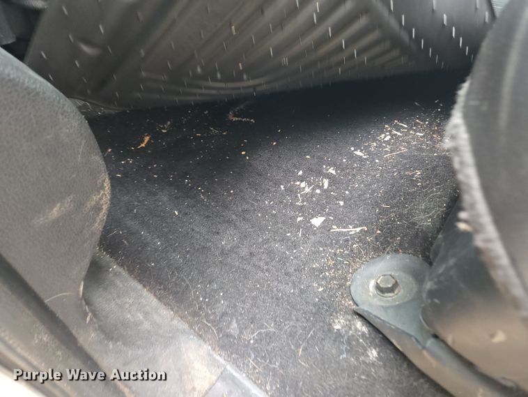 image for item DT7101 2012 Ford F350 Super Duty Crew Cab pickup truck