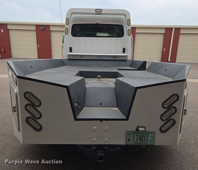 image for item DT7103 2007 Freightliner Business Class M2 Crew Cab flatbed truck