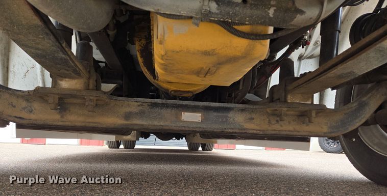 image for item DT7103 2007 Freightliner Business Class M2 Crew Cab flatbed truck