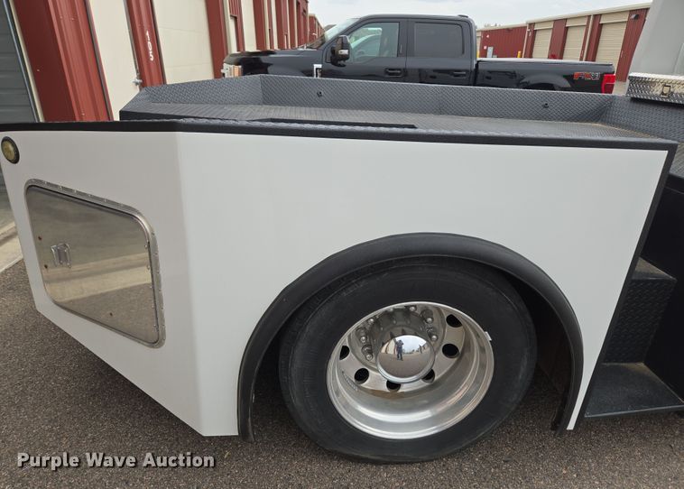 image for item DT7103 2007 Freightliner Business Class M2 Crew Cab flatbed truck