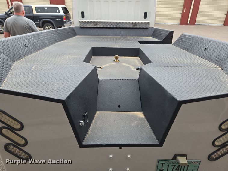 image for item DT7103 2007 Freightliner Business Class M2 Crew Cab flatbed truck