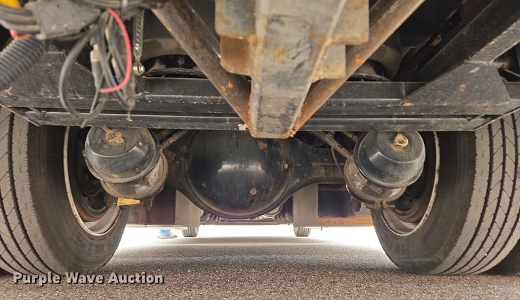 image for item DT7103 2007 Freightliner Business Class M2 Crew Cab flatbed truck