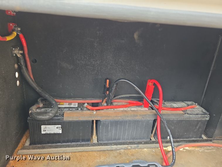 image for item DT7103 2007 Freightliner Business Class M2 Crew Cab flatbed truck