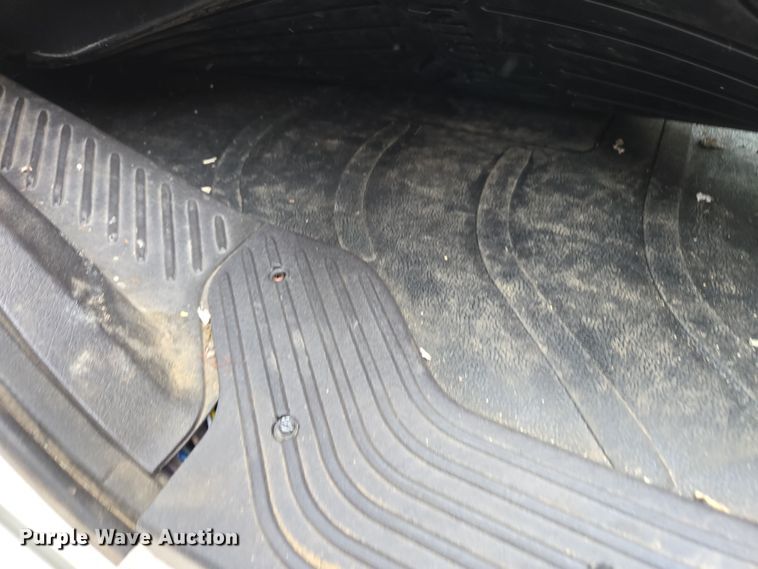 image for item DT7103 2007 Freightliner Business Class M2 Crew Cab flatbed truck