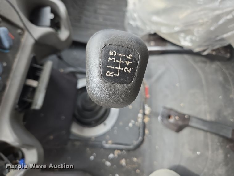 image for item DT7103 2007 Freightliner Business Class M2 Crew Cab flatbed truck