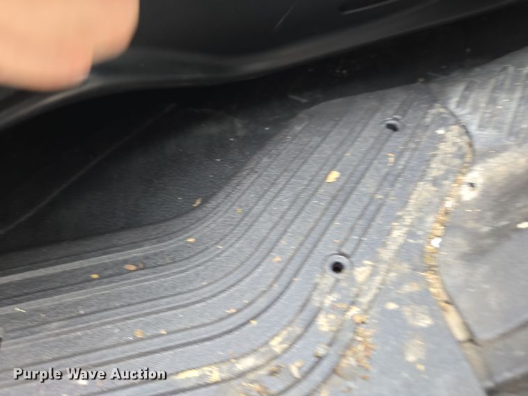 image for item DT7103 2007 Freightliner Business Class M2 Crew Cab flatbed truck