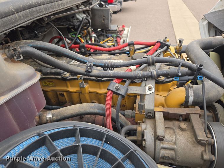 image for item DT7103 2007 Freightliner Business Class M2 Crew Cab flatbed truck