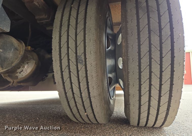 image for item DT7103 2007 Freightliner Business Class M2 Crew Cab flatbed truck